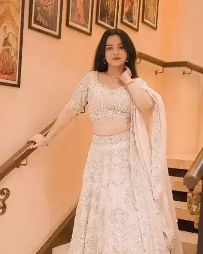 Escort Service In Bichhua